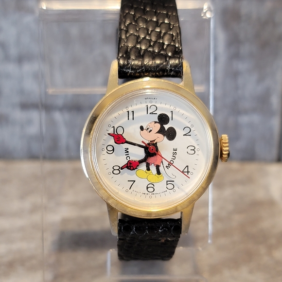Vintage & Rare 1970s\' Bradley Disney Mickey Mouse 035S Wristwatch Running main image 8